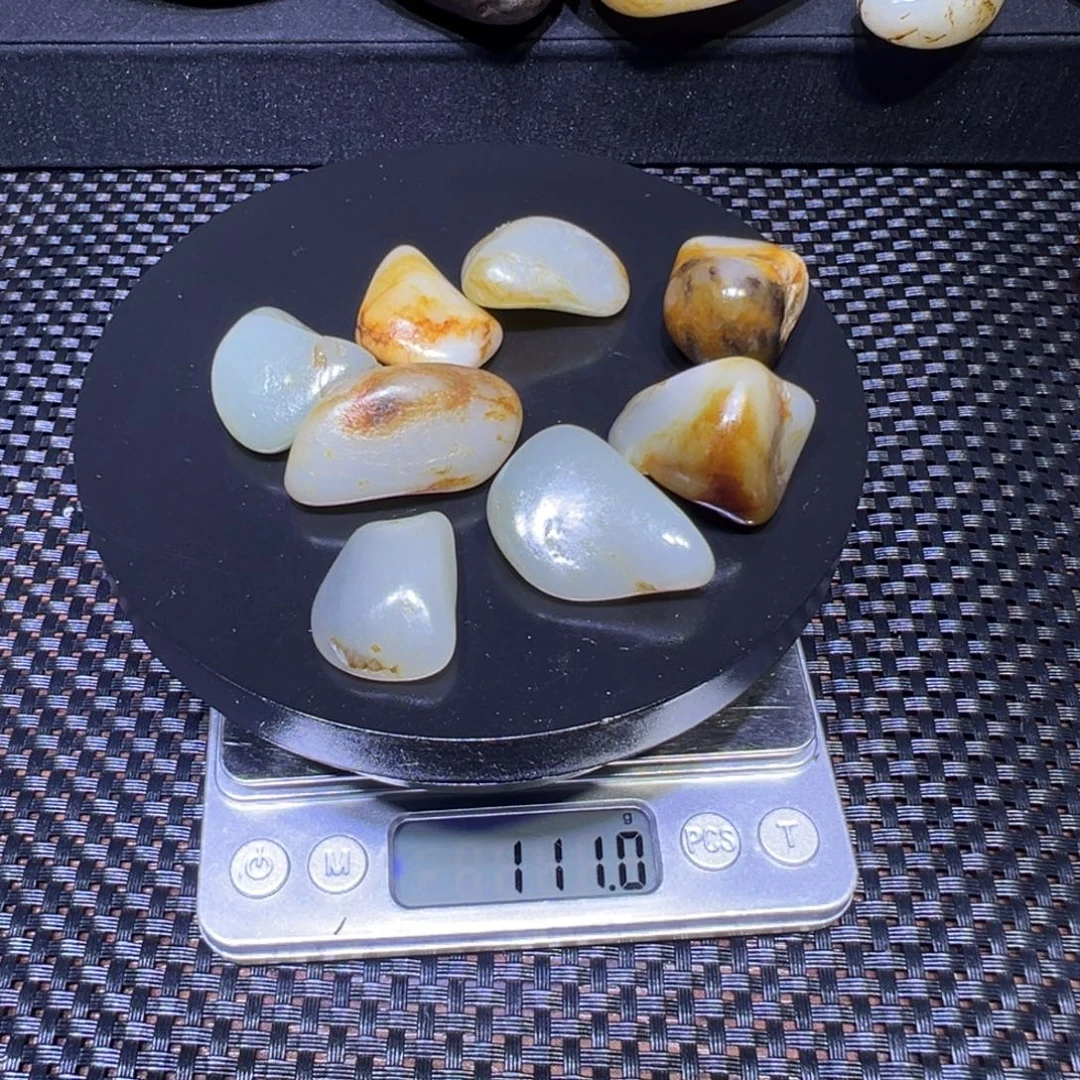 和田玉（子料）未镶嵌吊坠(不含链)111克
