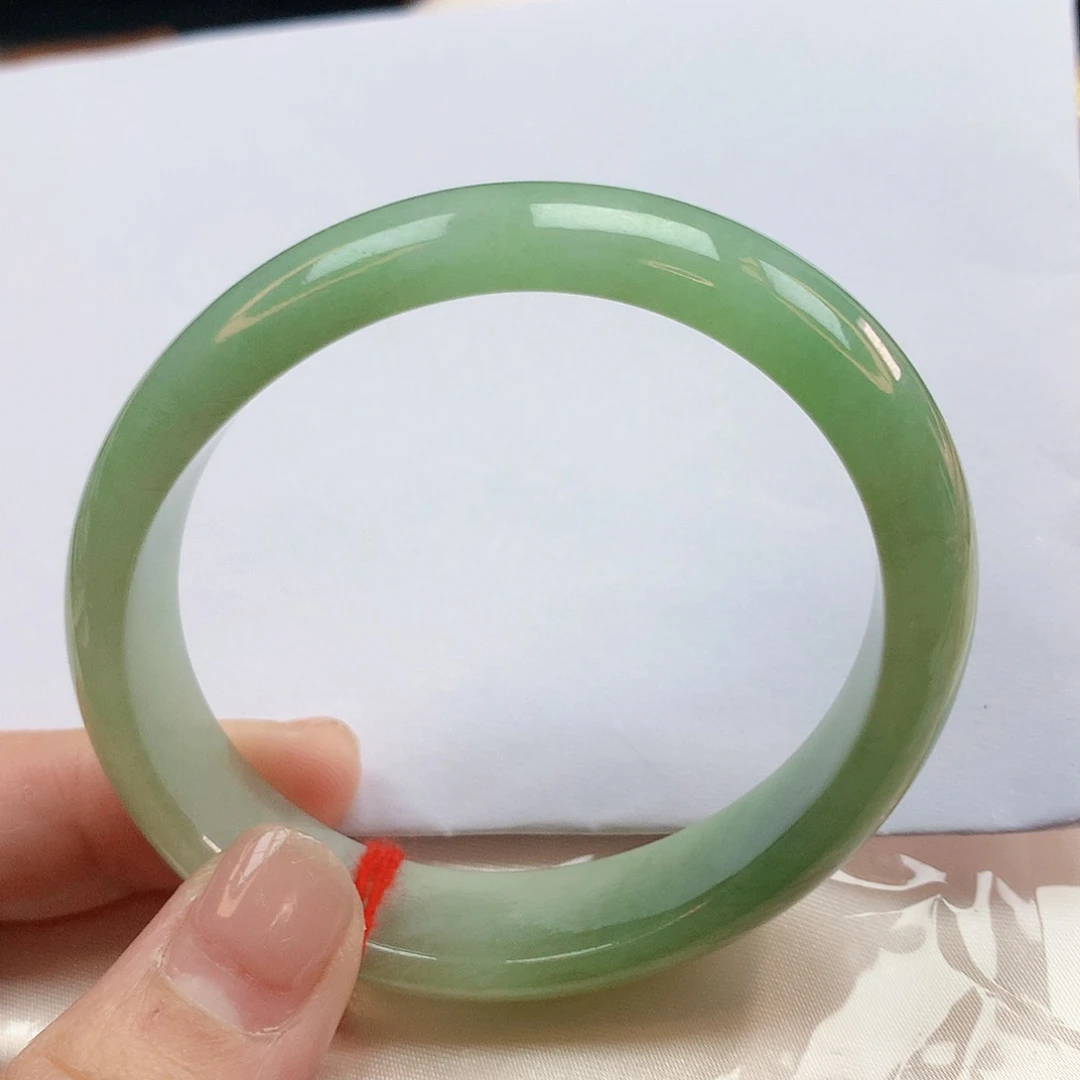 翡翠手镯未镶嵌58圈贵妃1443