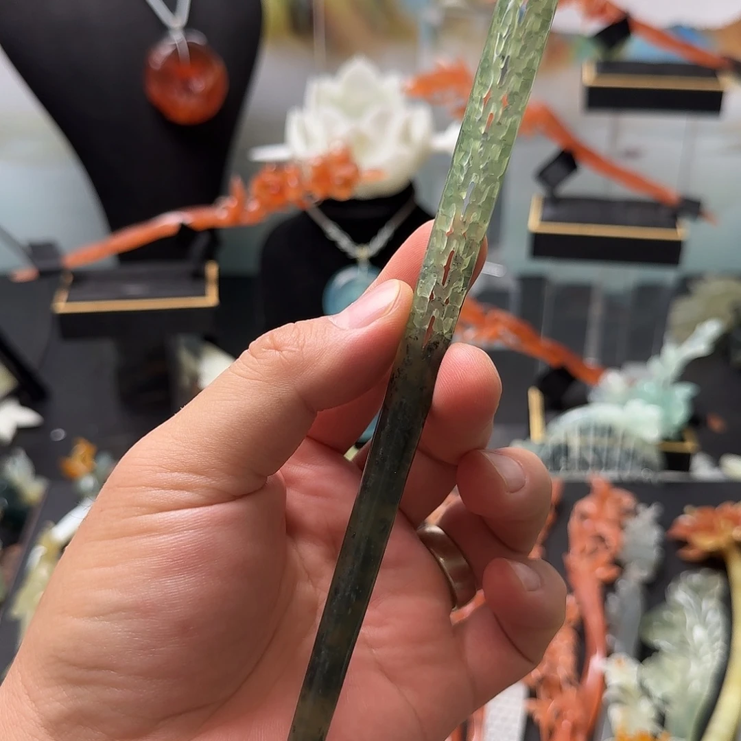 绿***红蛇纹石玉未镶嵌发饰