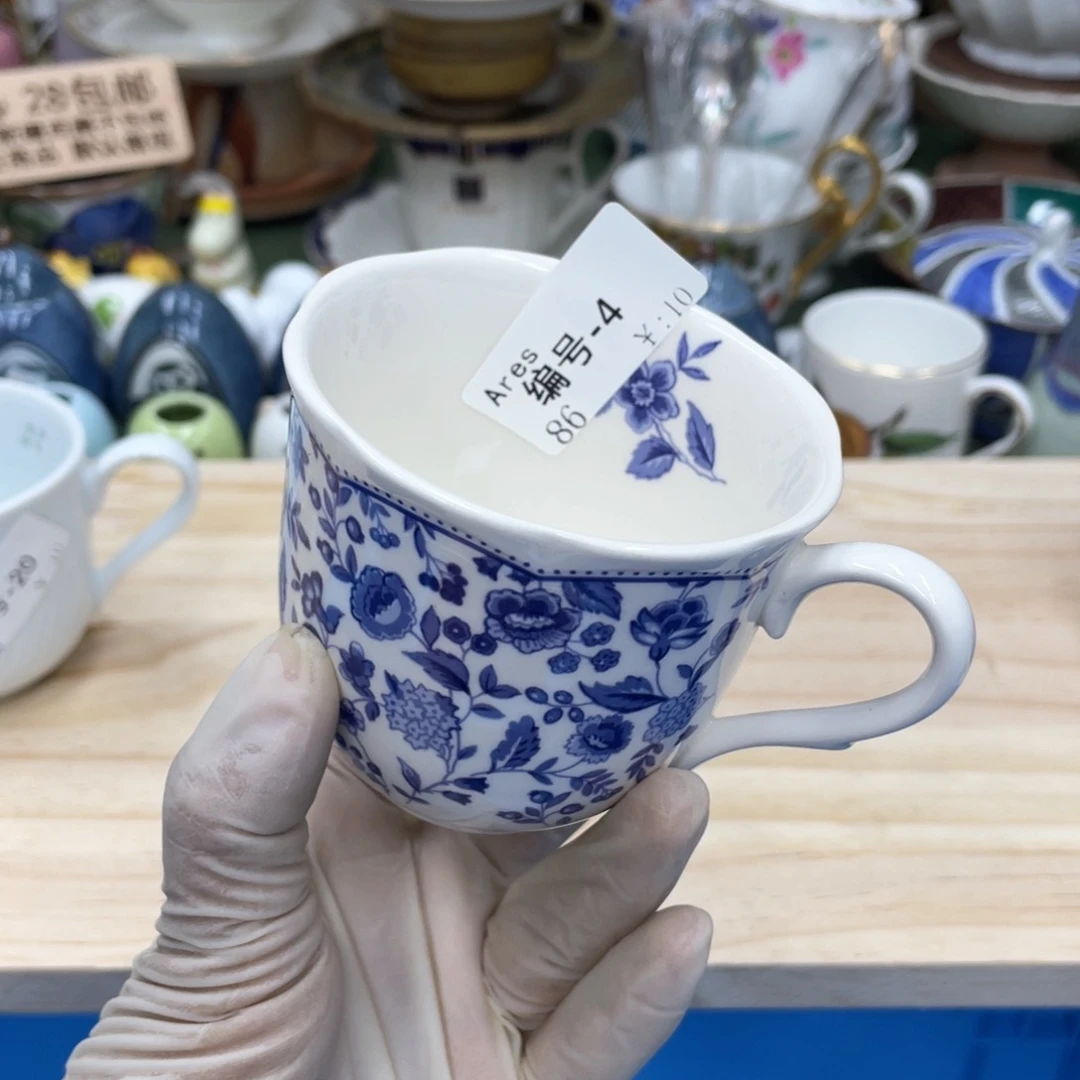 鹿屋家的美丽瓷器A**s