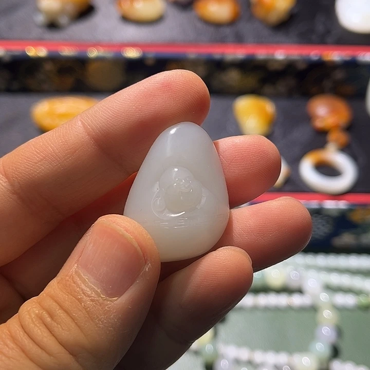 和田玉未镶嵌吊坠(不含链)