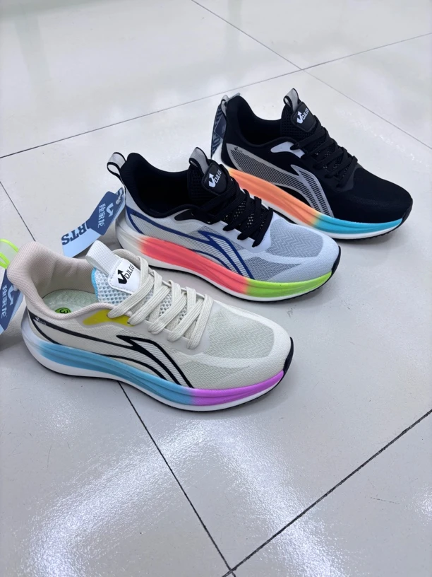 时尚飞织跑步鞋百搭女鞋跑步EVA男士情侣超临界足弓碳板5358大童