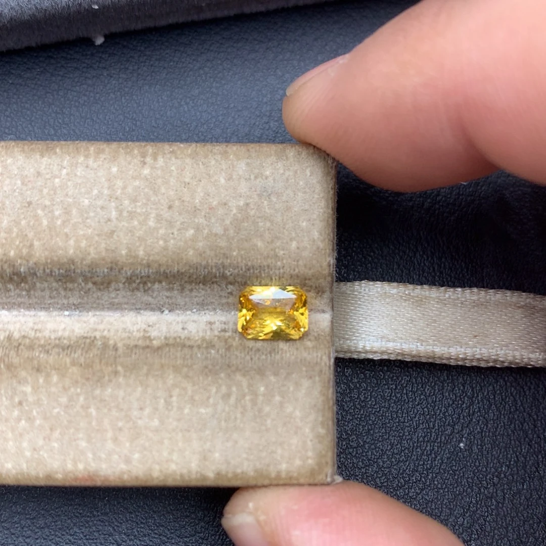 裸石蓝宝石1.04ct全净