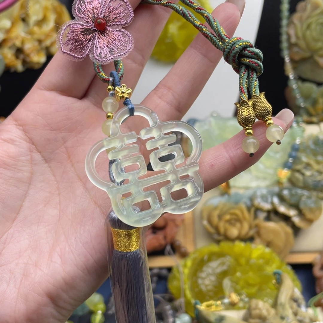 未镶嵌蛇纹石玉颈饰