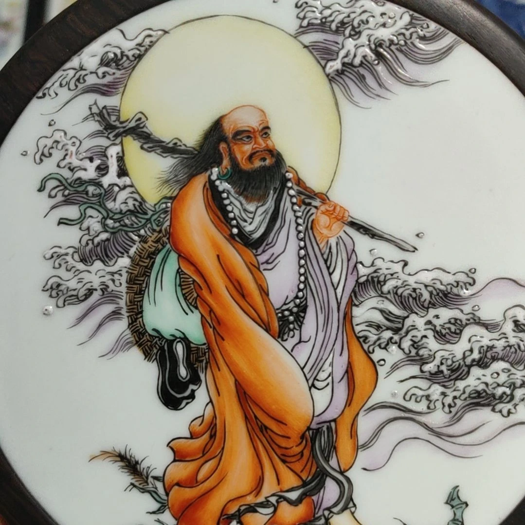 瓷片玉**人粉彩达摩杯垫一个