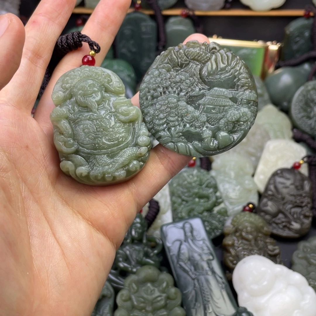 和田玉未镶嵌颈饰