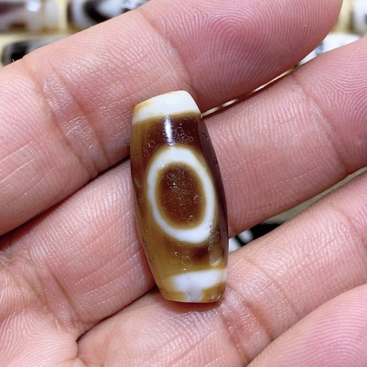 玛瑙/玉髓颈饰未镶嵌米****记