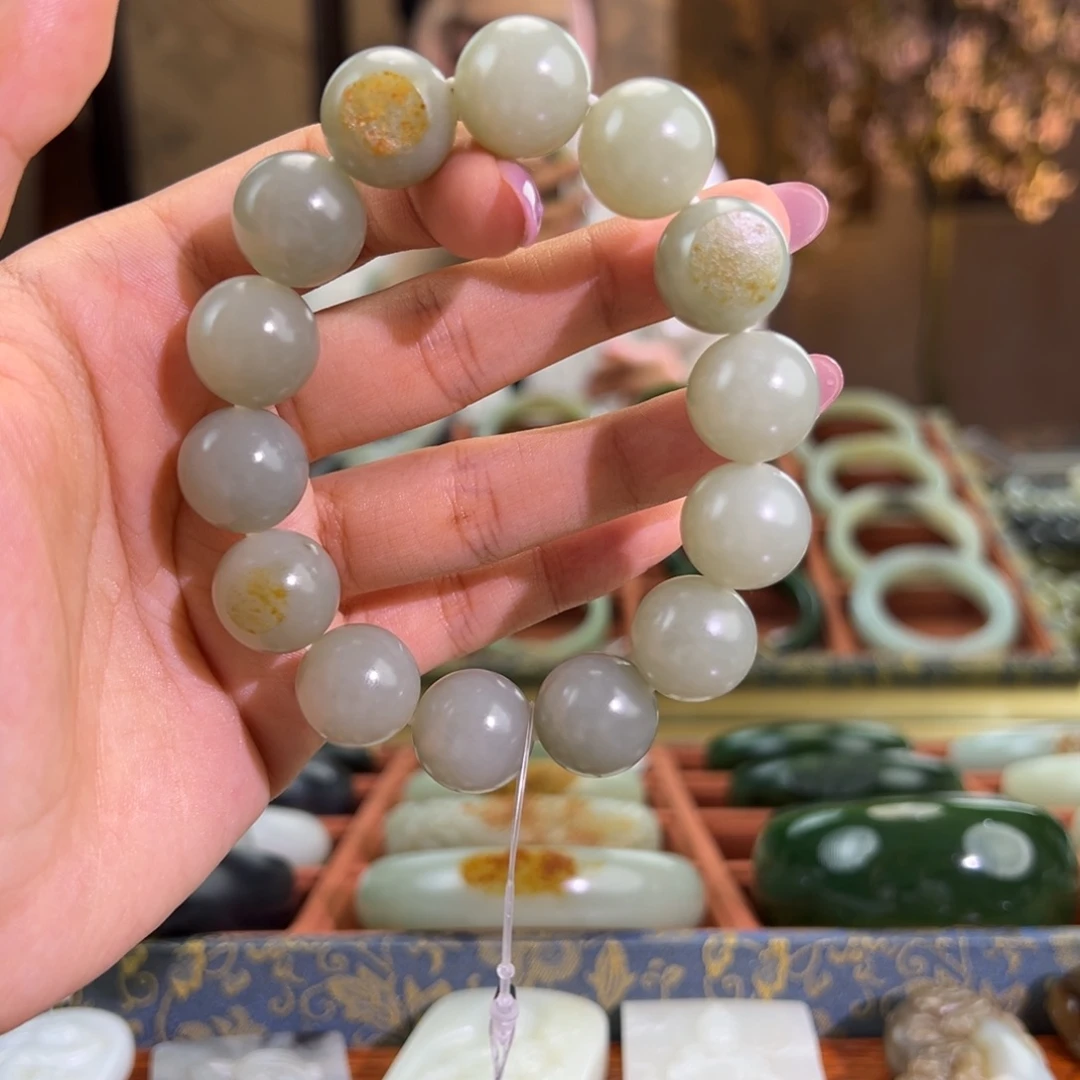 和田玉（青白玉）未镶嵌手链