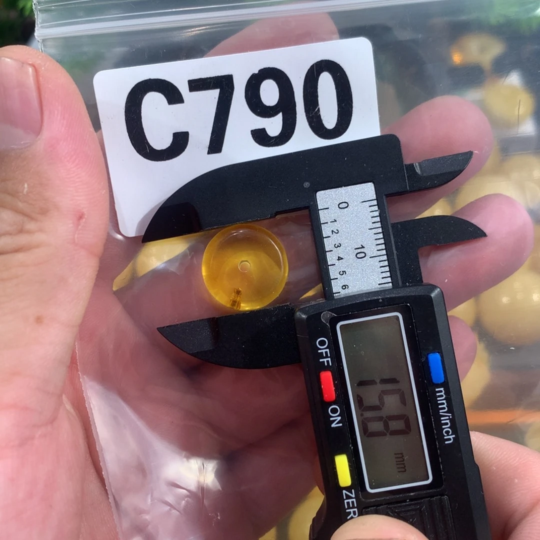 未镶嵌琥珀珠宝奇石