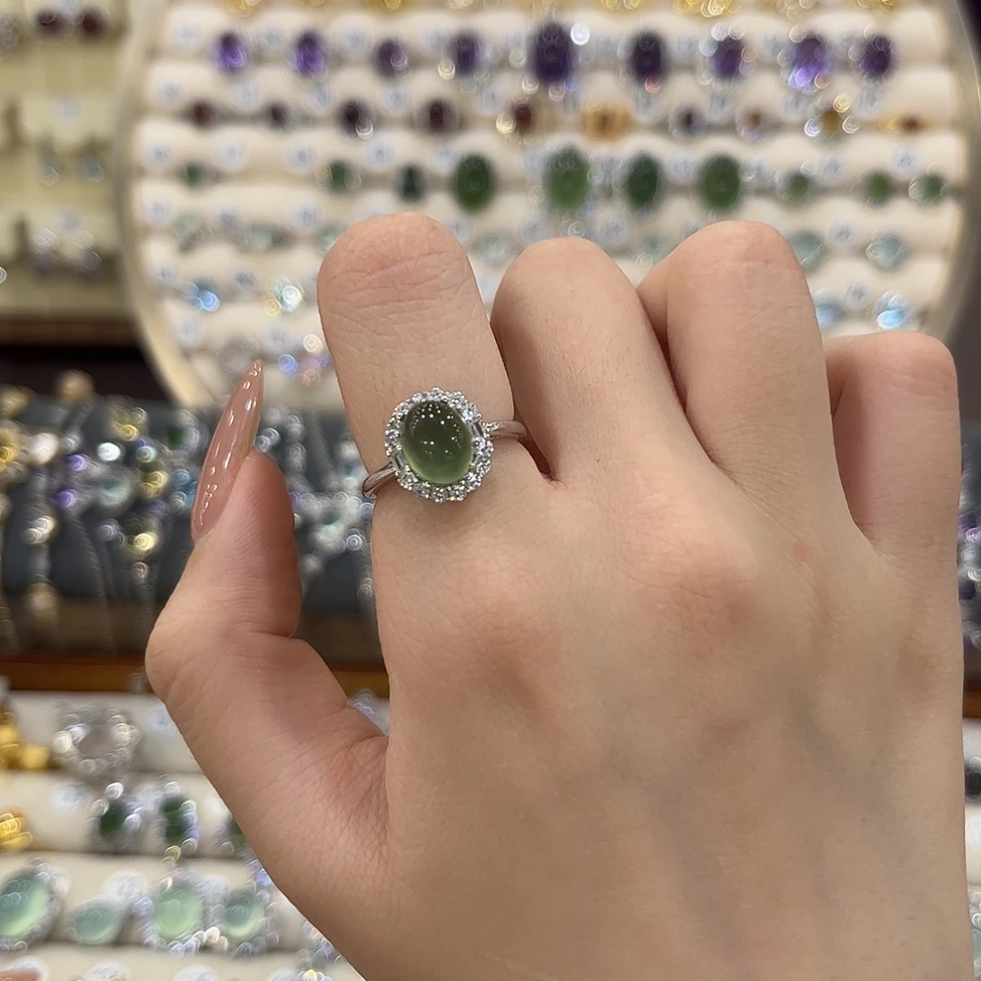 蛇纹石玉银S925镶嵌女款浅**然戒指