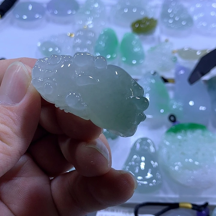 翡翠未镶嵌颈饰天然翡翠A货吊坠