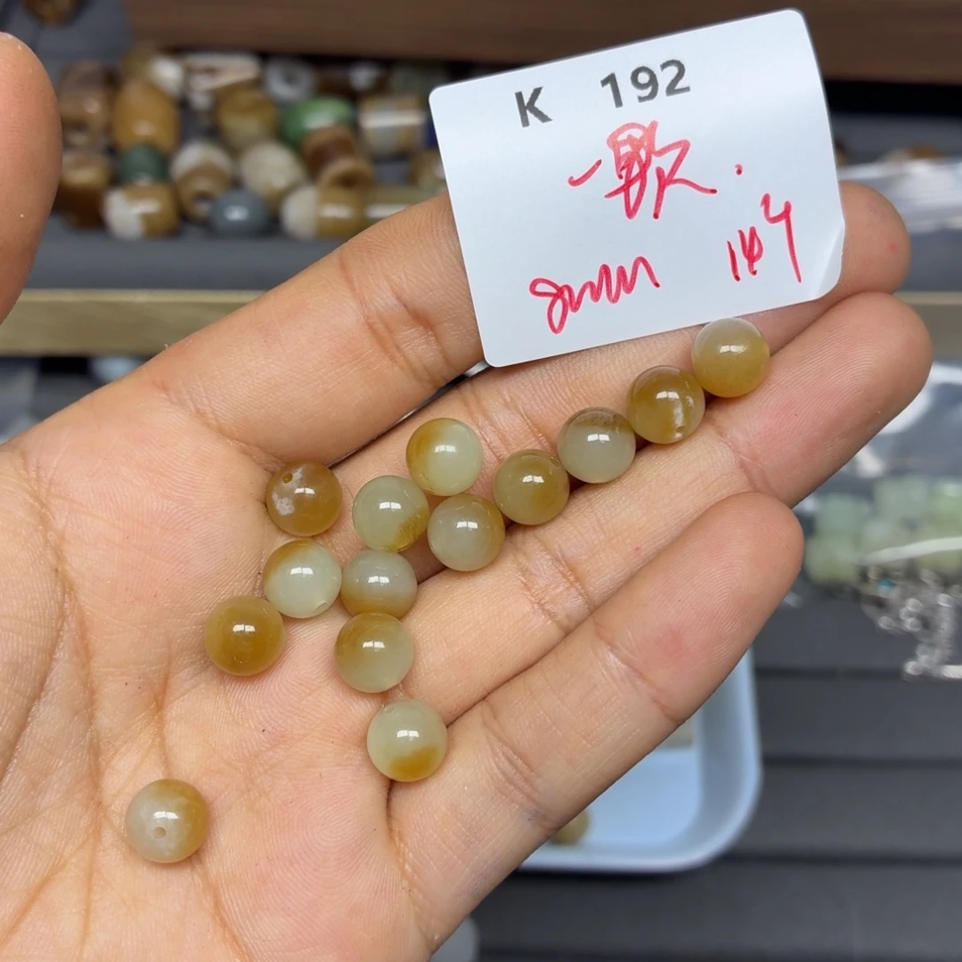 和田玉（糖玉）未镶嵌珠宝半成品K192