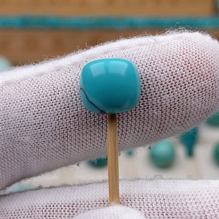 绿松石未镶嵌珠宝奇石10.1