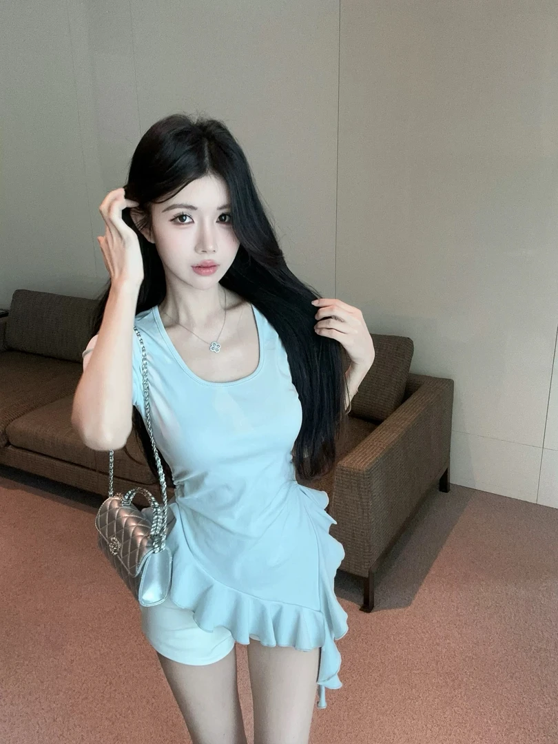 春夏季独特甜辣妹拼接短袖恤女设计感不规则修身正肩上衣