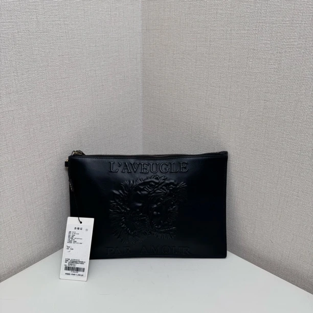 全新未使用 GUCCI/古驰 浮雕虎头手拿包