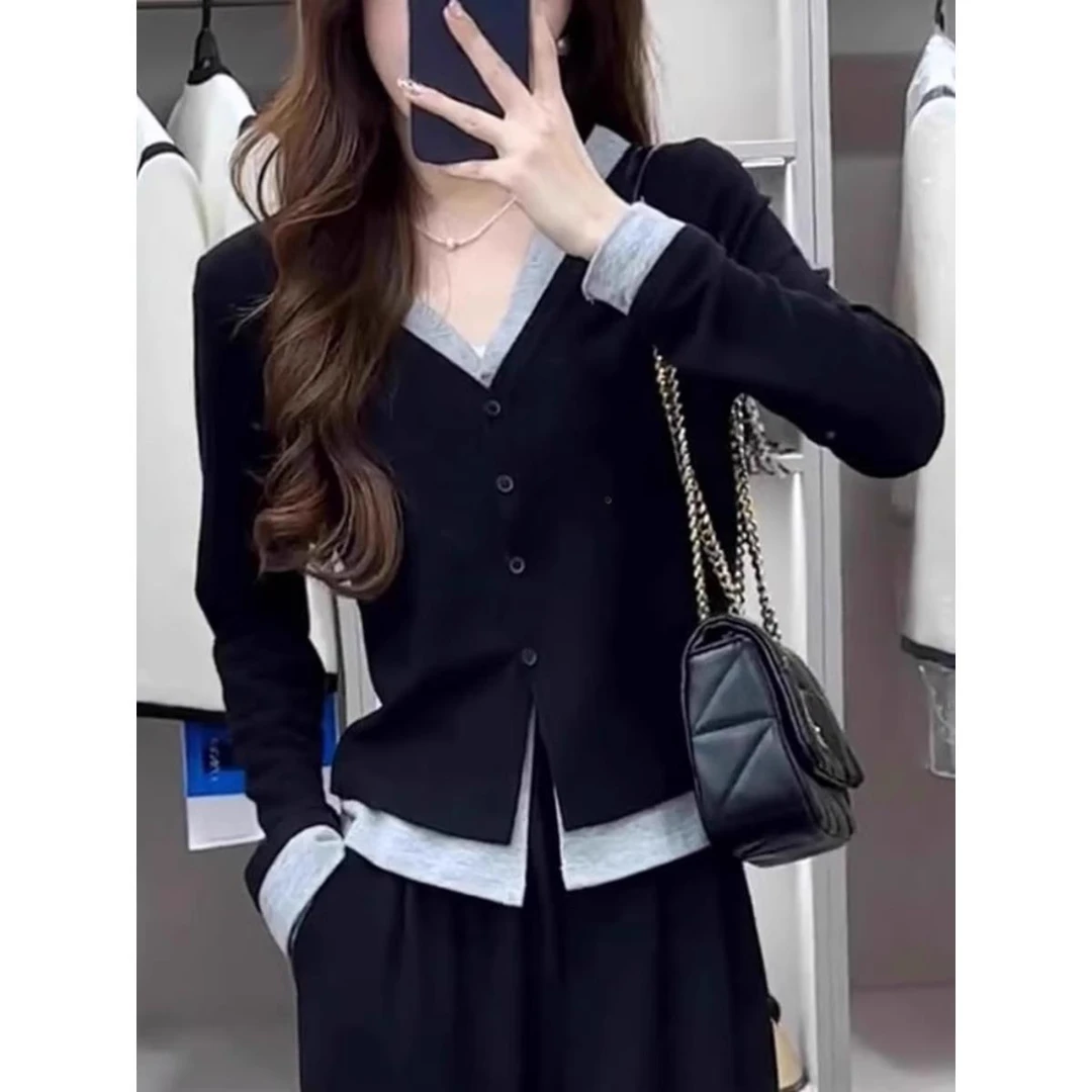 黑色假两件V领长袖T恤女秋季新款大码胖mm打底衫显瘦针织开衫上衣