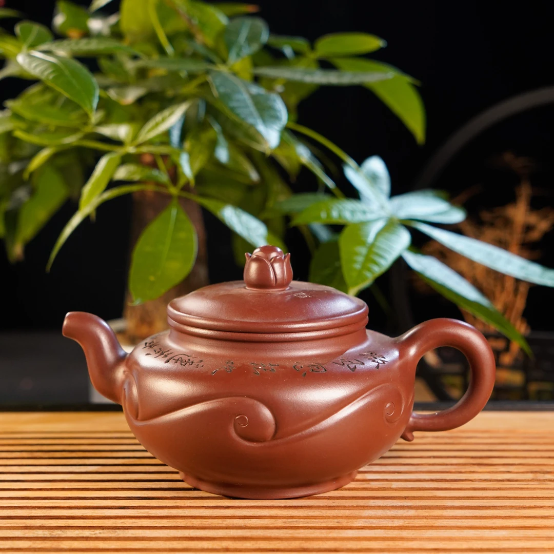 GS35-018   秦永强  宜兴手工紫砂   莲花