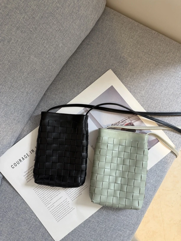 羊皮手机包新款轻便真皮编织单肩斜挎小包包女小拎包146小众百搭