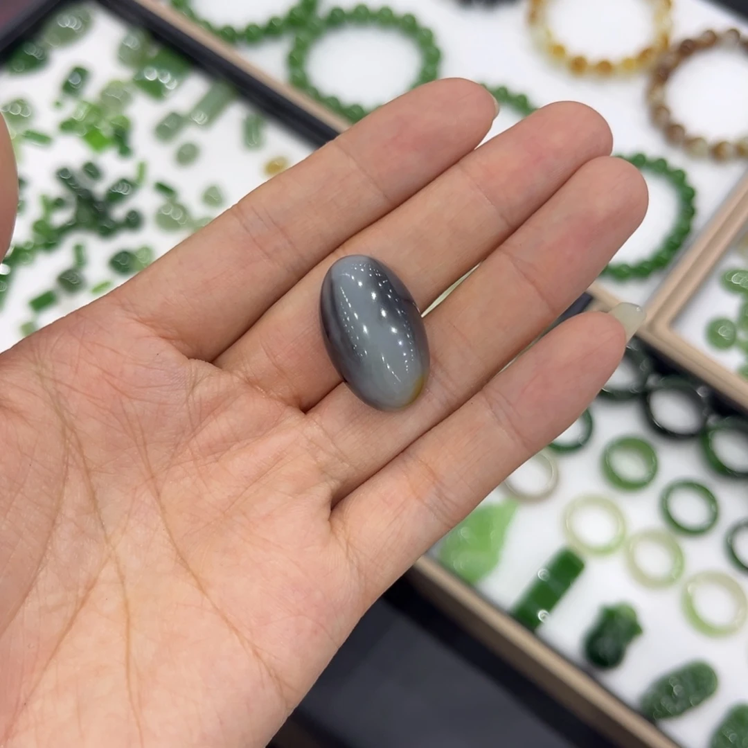 和田玉（糖玉）未镶嵌颈饰