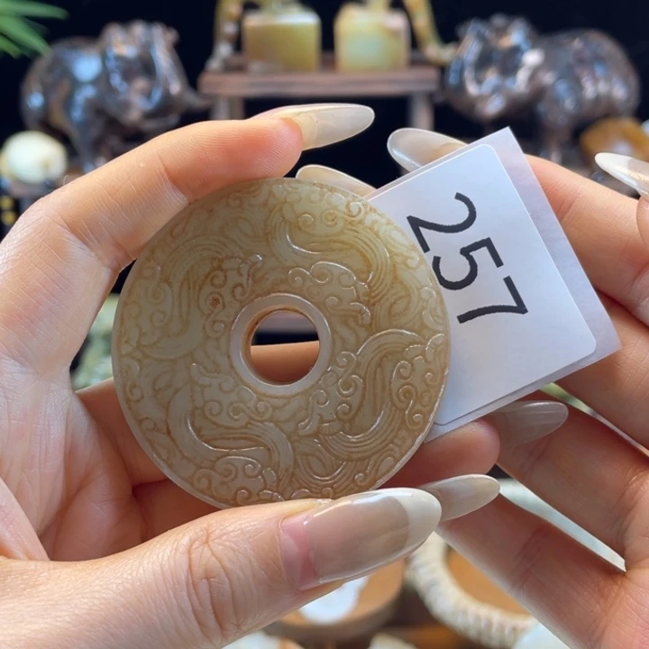 和田玉（糖玉）未镶嵌挂件