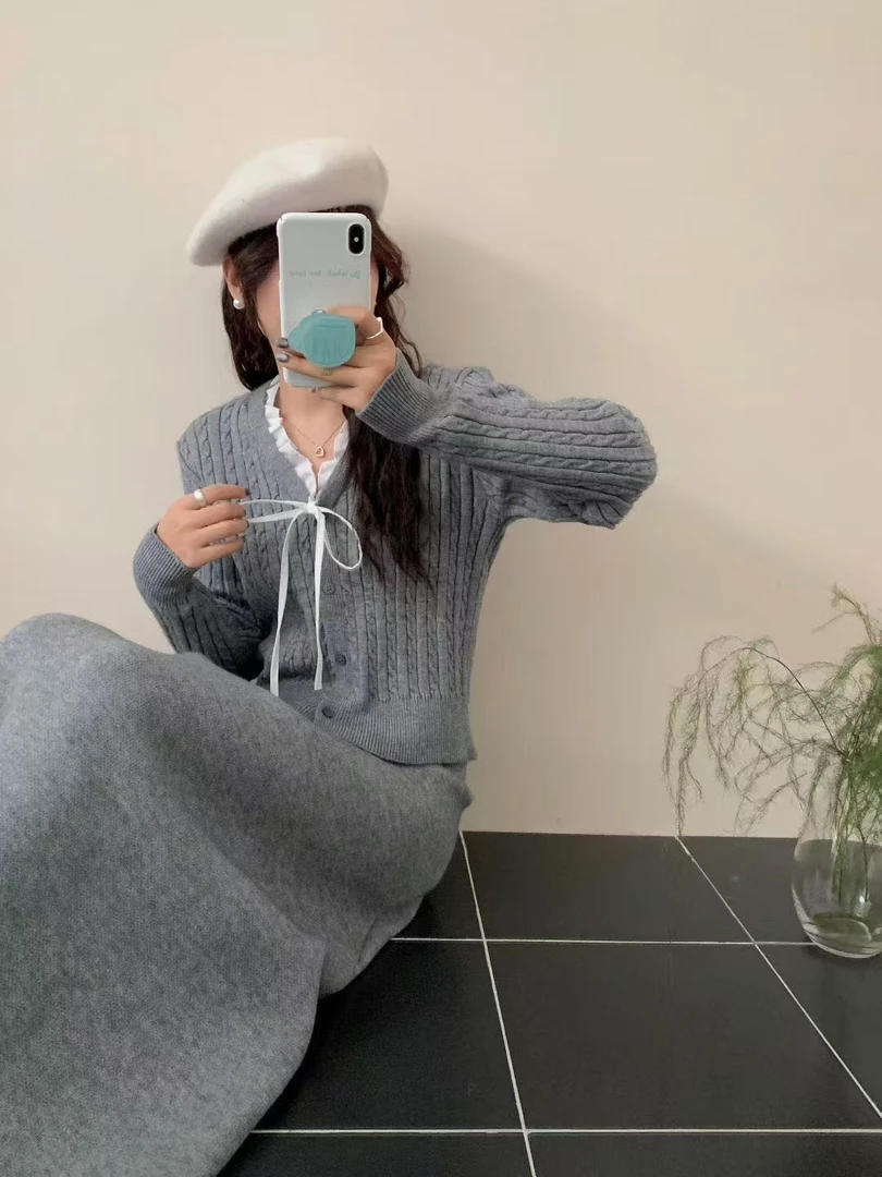 V领网红秋季蝴蝶结休闲秋冬毛衣毛套装针织衫显瘦针织