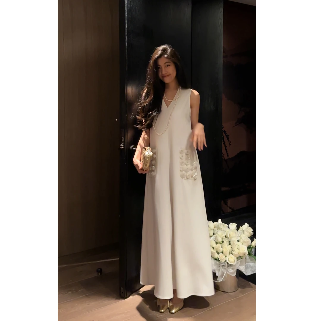 【N·COU】25夏新款【花的心】轻奢高定花朵钉珠无袖v领连衣裙DY60375