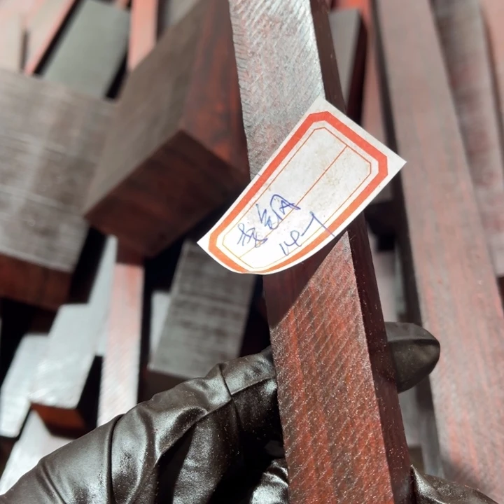 紫檀木类端景台李*