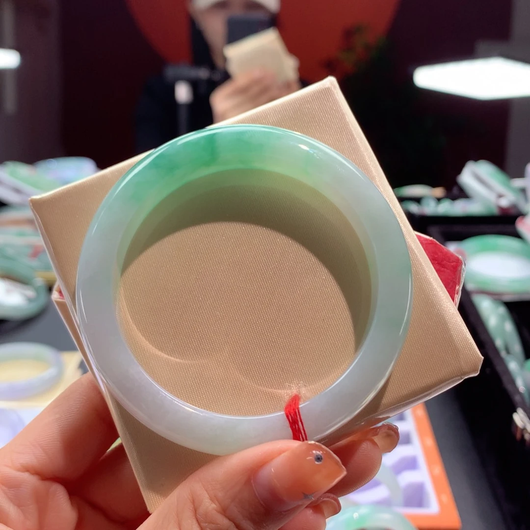 翡翠手镯未镶嵌48号