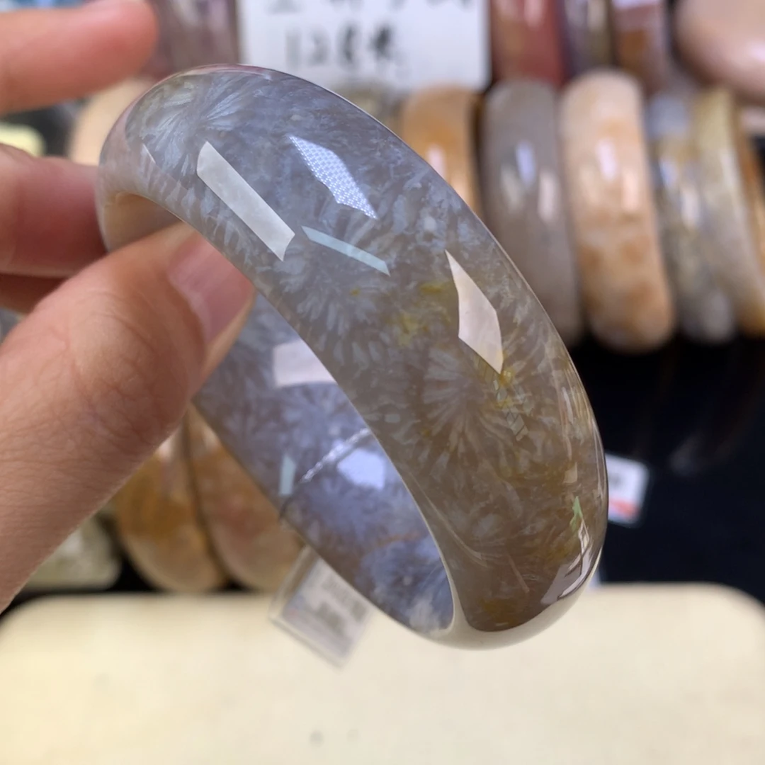硅化珊瑚（珊瑚玉）未镶嵌吊坠(赠链)上新51.3圈（54号）