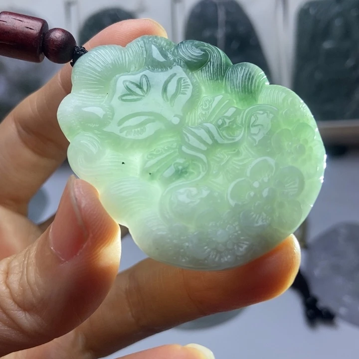 翡翠未镶嵌挂件翡翠