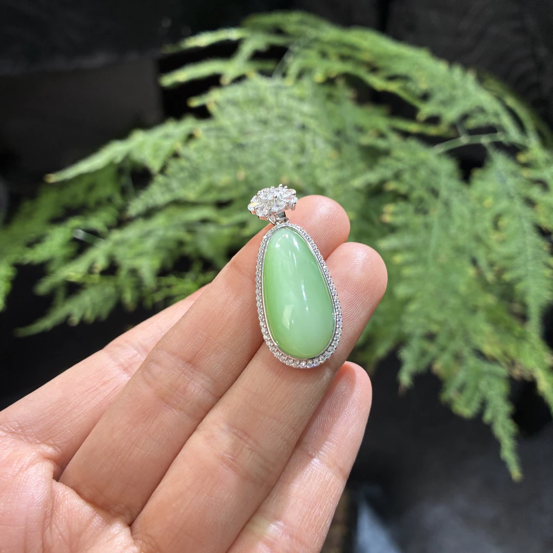 【古冉优选】和田玉新疆黑羊洞吊坠