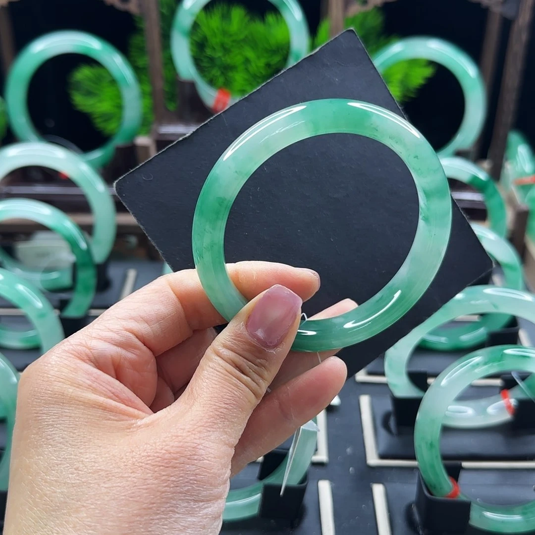 石英质玉手镯未镶嵌玲*@