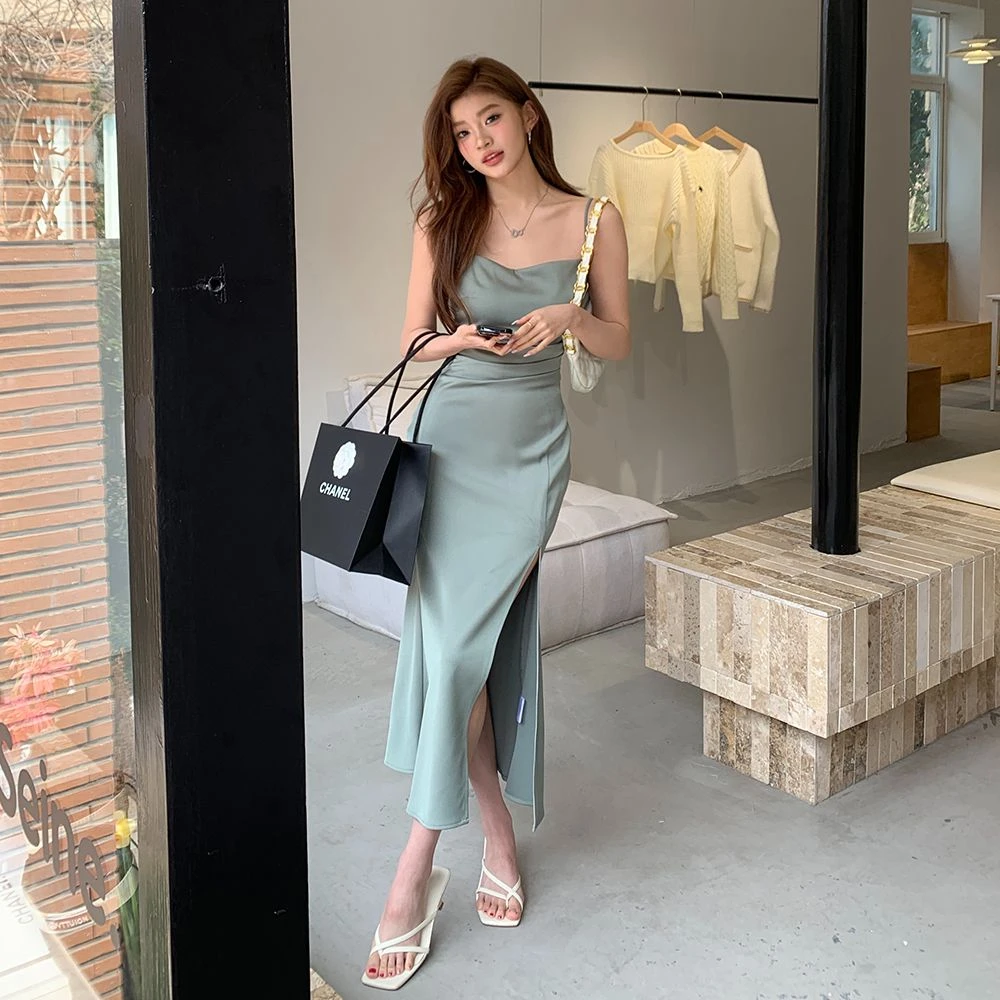 夏装新款缎面开衩吊带裙女露背收腰显瘦高气质法式连衣裙
