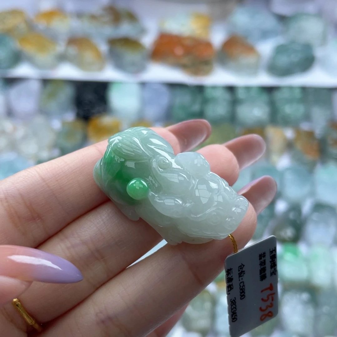 颈饰未镶嵌翡翠貔貅32