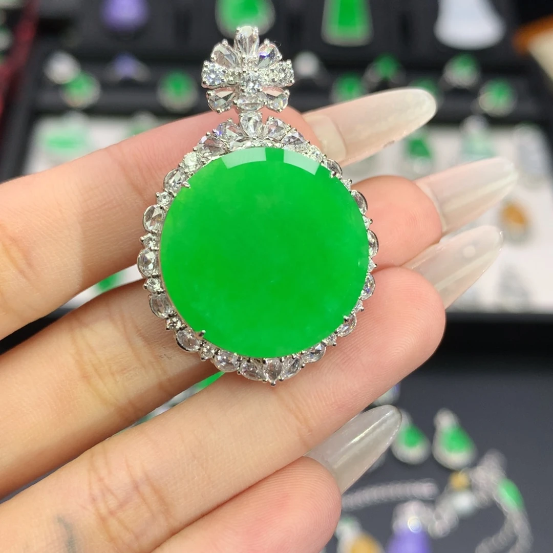 翡翠18K金镶嵌吊坠(不含链)