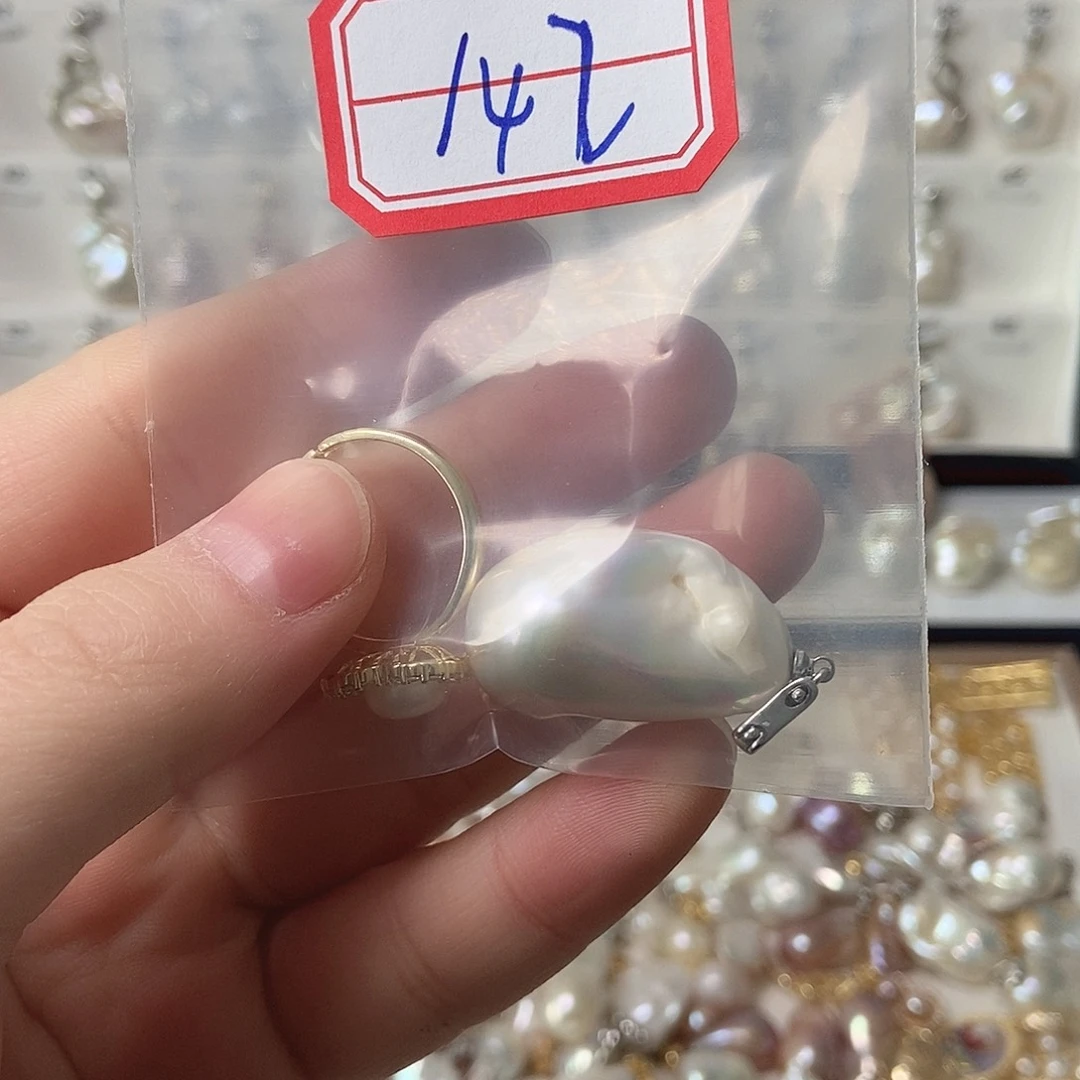 淡水珍珠吊坠银S925镶嵌