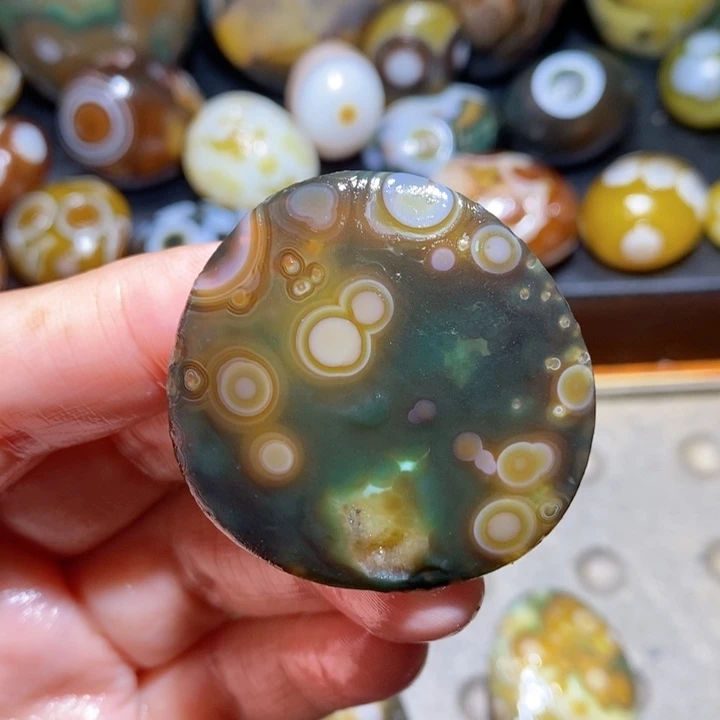 未镶嵌玛瑙/玉髓珠宝半成品79