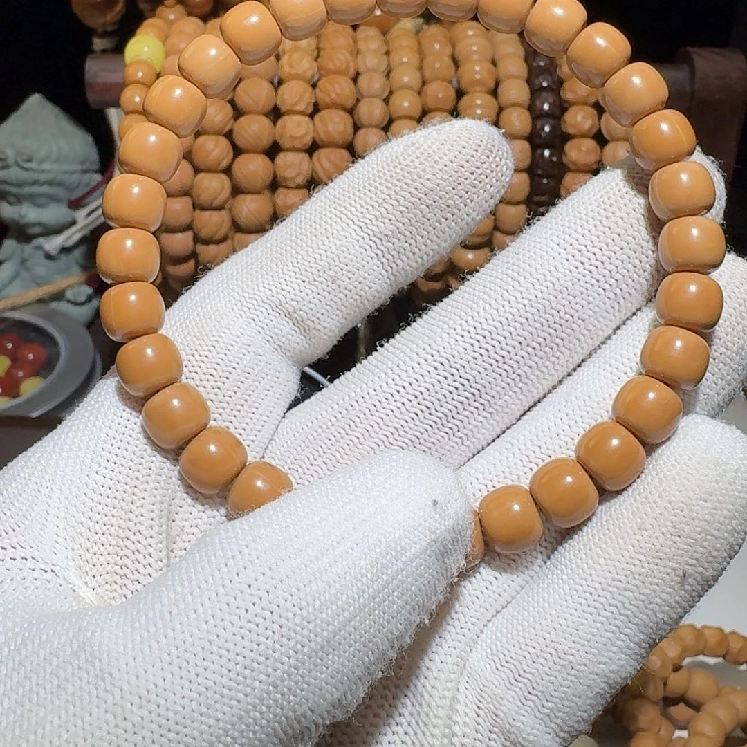 杨***昱猴头核桃吊坠玻璃老型