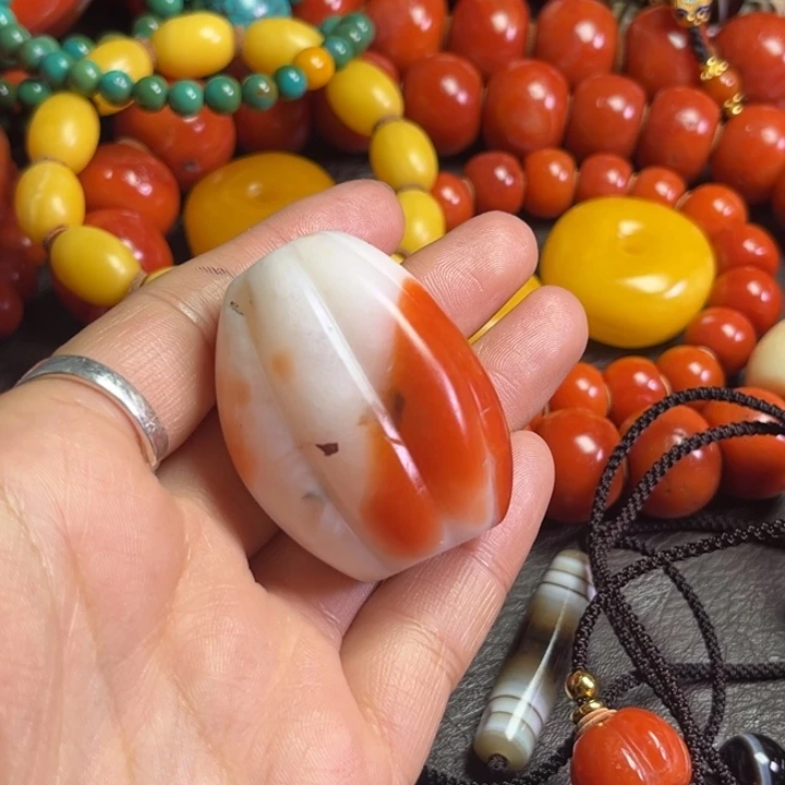 颈饰琉璃疆*草琉璃…………..