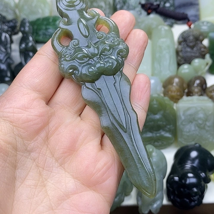 未镶嵌和田玉挂件