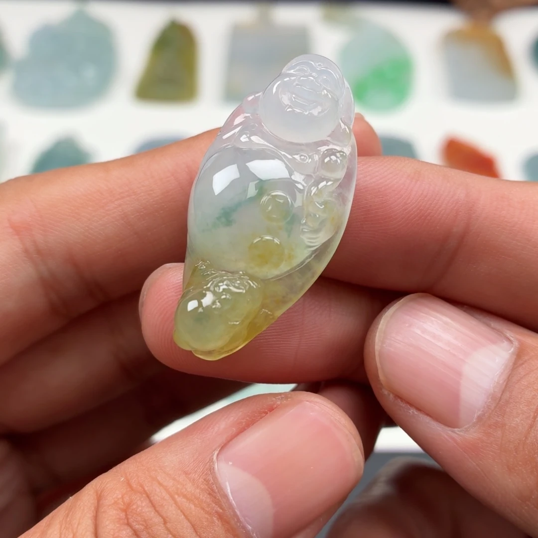 定制翡翠未镶嵌佛