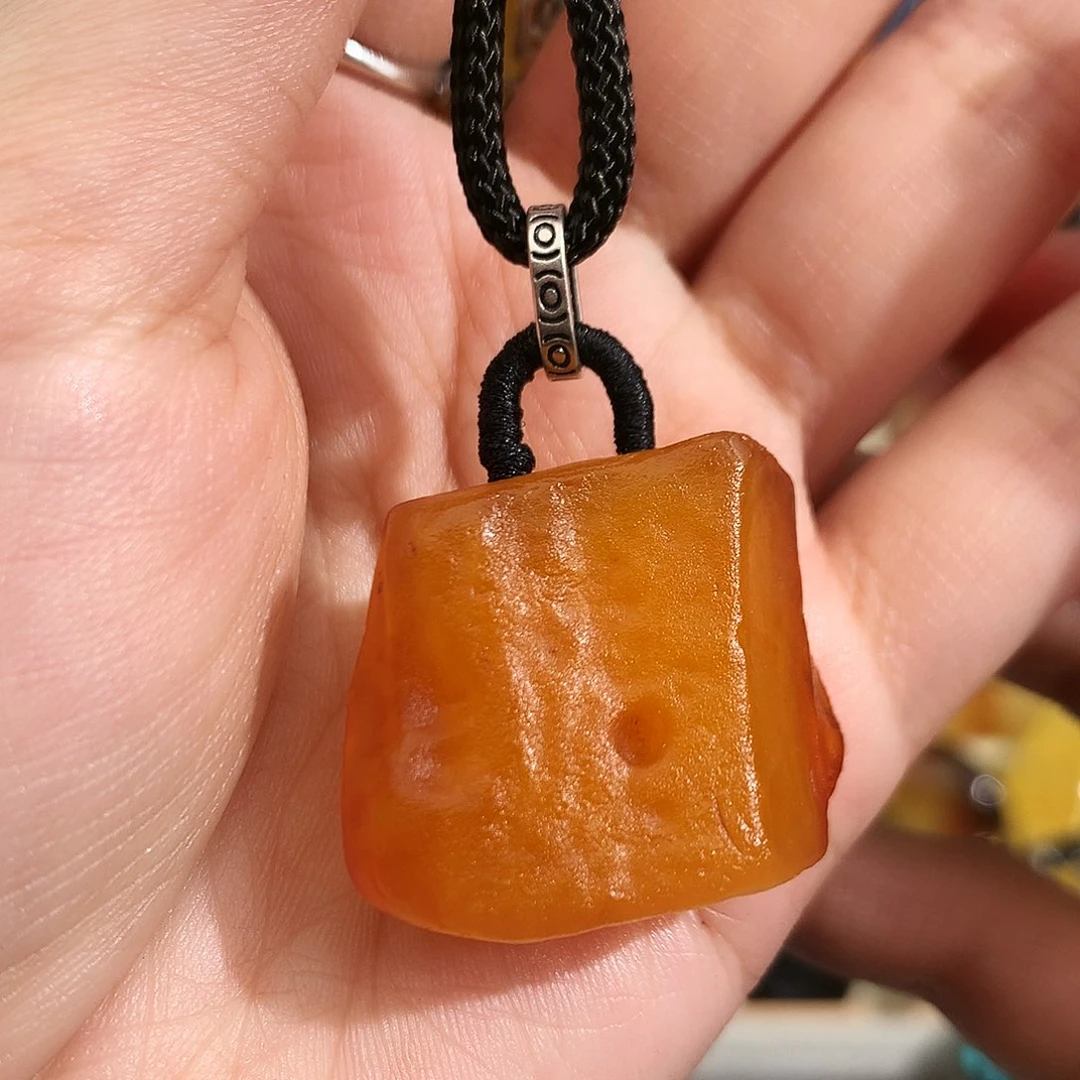 未镶嵌琥珀裸石我