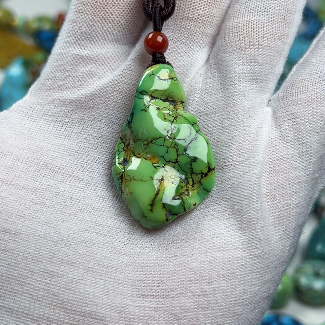 绿松石未镶嵌珠宝奇石