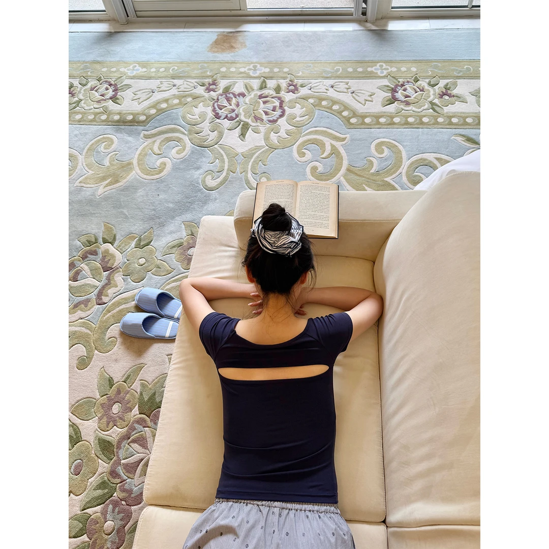 周淼【两穿露背】莱赛尔一字肩针织T恤女 优雅露肩上衣ZM25T8678Z