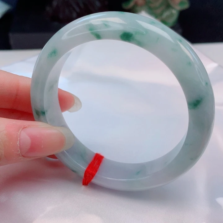 未镶嵌手镯翡翠52圈