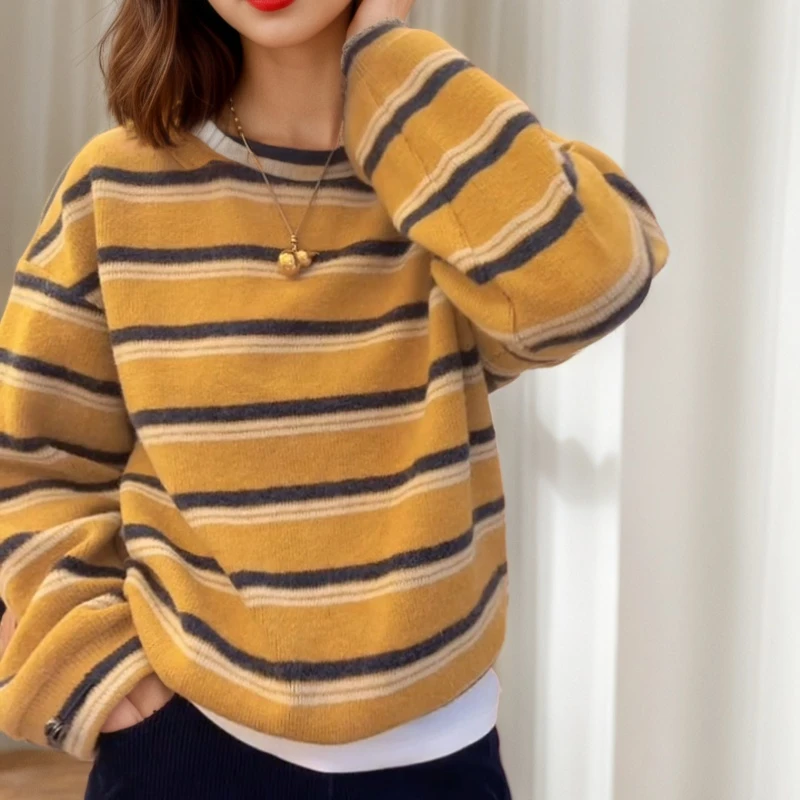 慵懒风长袖圆领撞色条纹宽松毛针织套头上衣LK2507410
