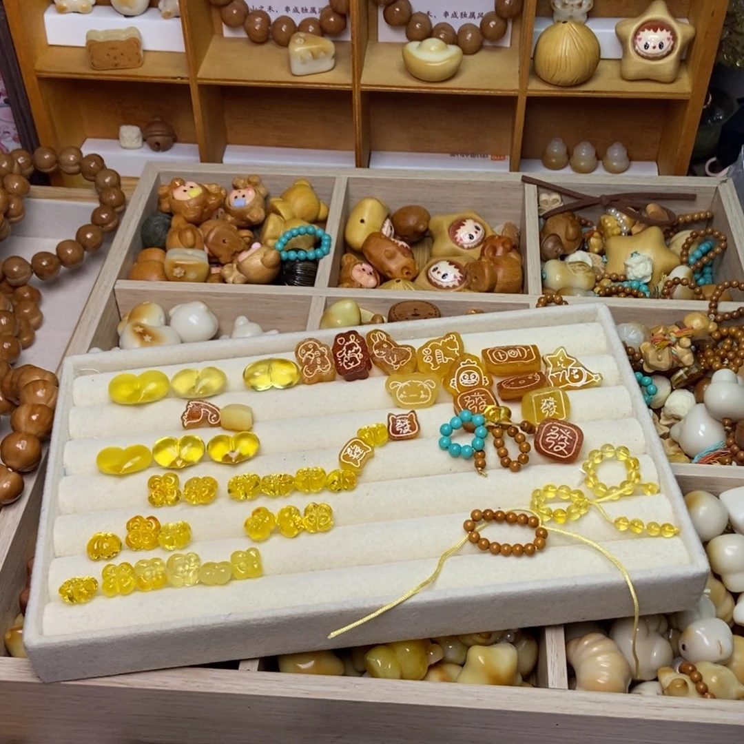 猴头核桃吊坠蜜心