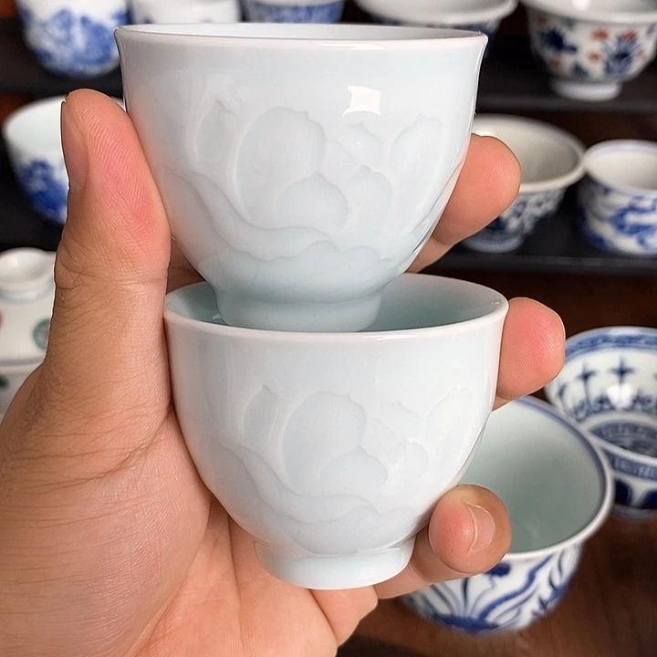 杯影青荷花纹对杯50ml