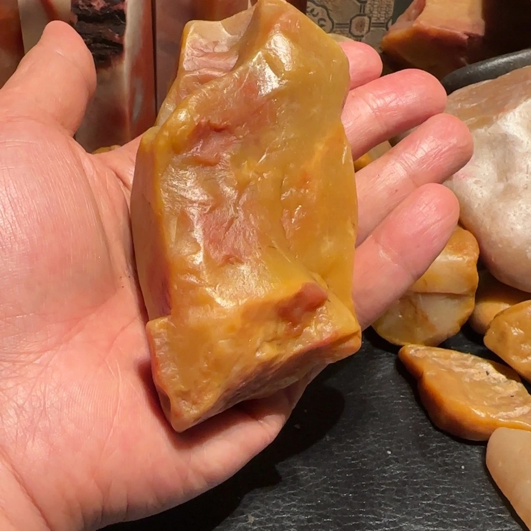 老挝石田黄．．．．．，