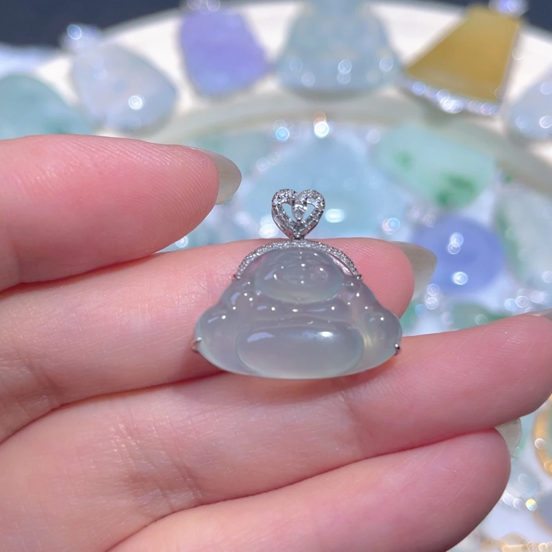 翡翠18K金镶嵌颈饰翡翠